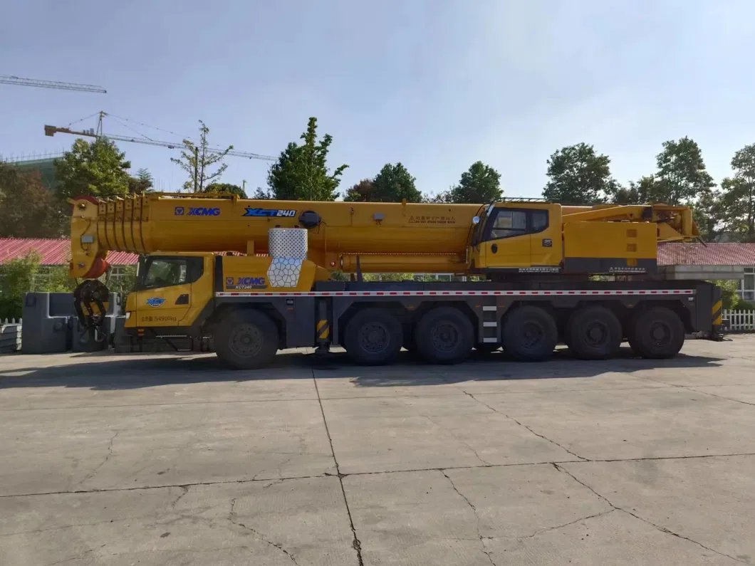 2011 Xg Qay240 240t Truck Crane Used Mobile Crane All Terrain Crane Used Crane for Sale