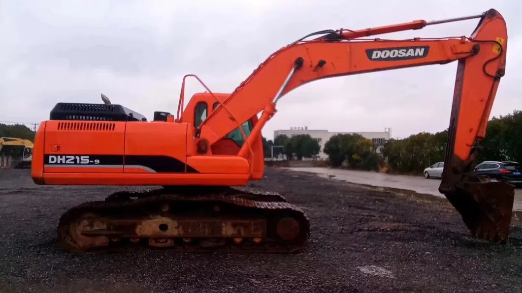 Used Doosan 215 Construction Equipment Crawler Excavator for Sale at Low Price