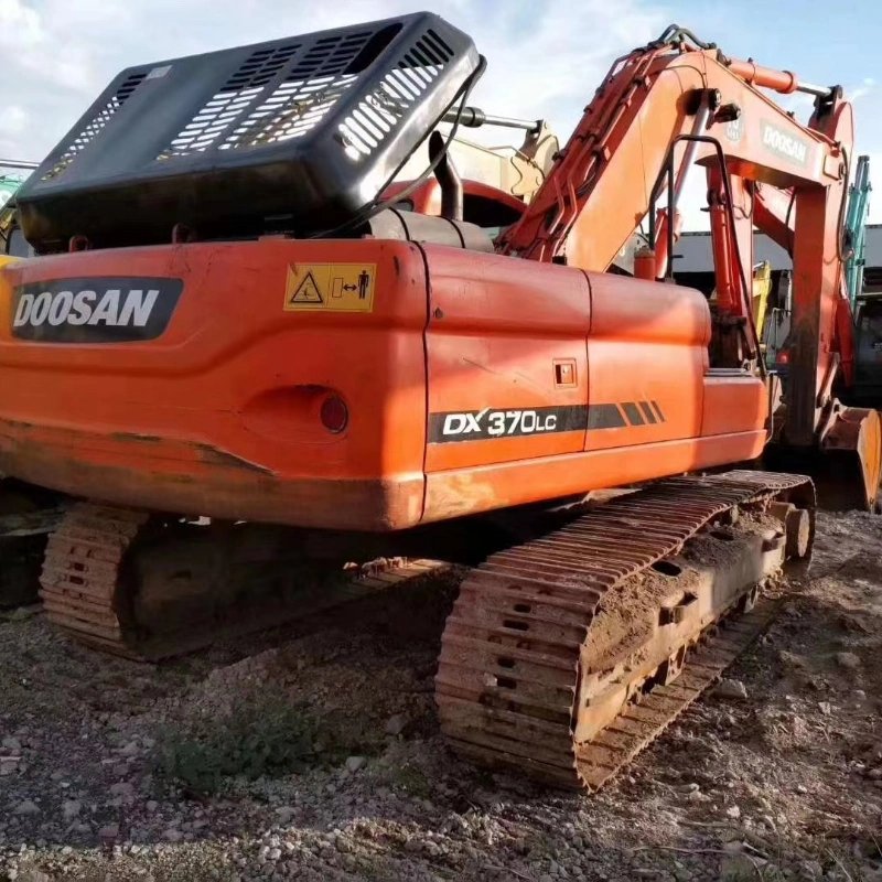 New Doosan370 Second-Hand Excavator for Sale at a Low Price