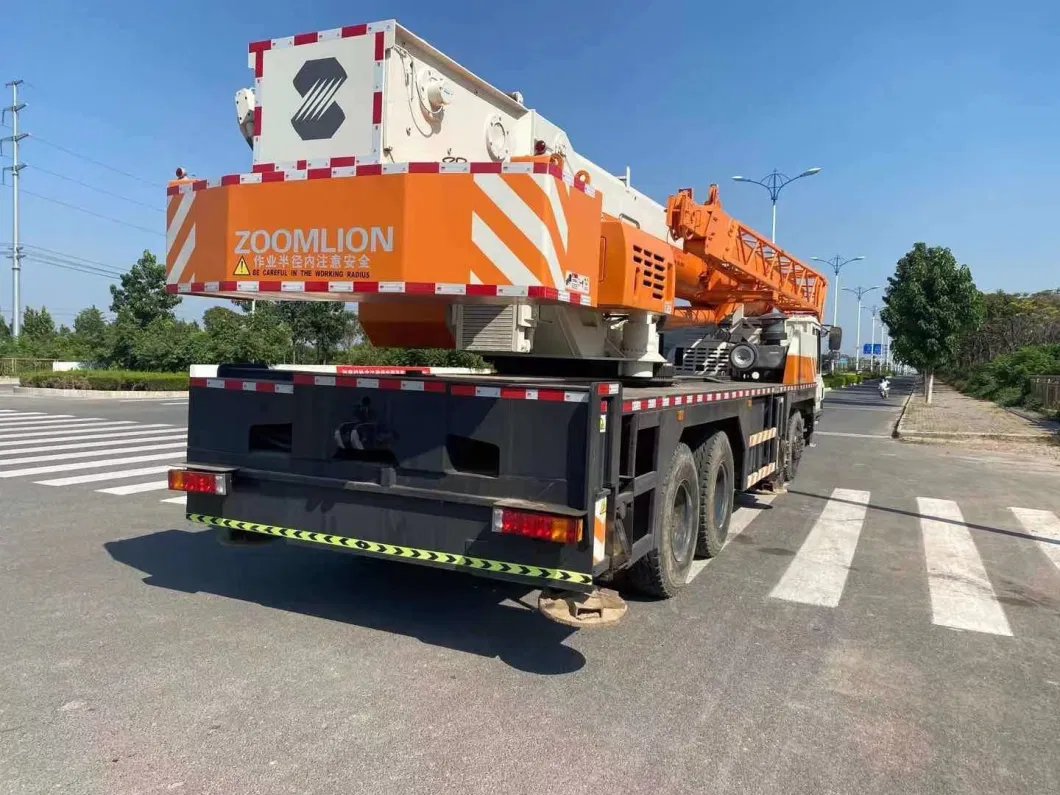 Used Chinese Brand Zoomlionn 55-Ton Crane Five-Section Arm Pilot Operation Qy55vf Model Used 2020 Crane Trucks Used Truck with Crane